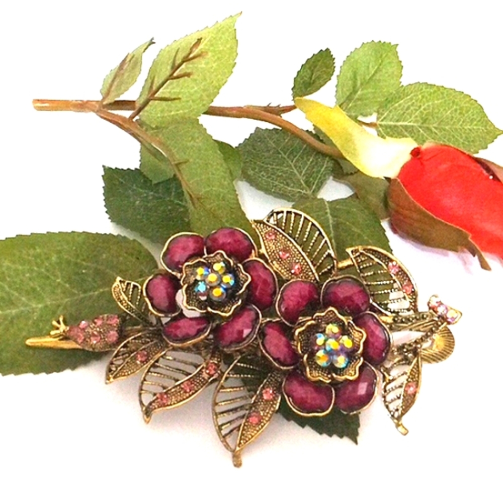 🎁FREE GIFT INCLUDED🎁NWOT Flower Rhinestone Crystal Hair Clip Vintage Accessory